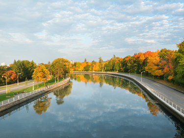 Riverside path in Ottawa's Glebe Neighbourhood
