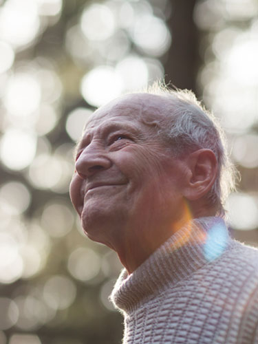 Smiling senior - Mobile Hero Banner. Amica senior living residence.