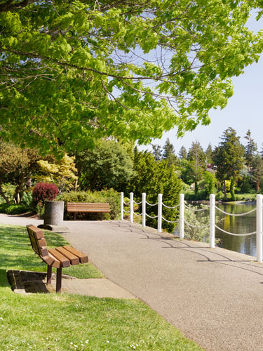 Amica On the Gorge senior living residence park scenery.